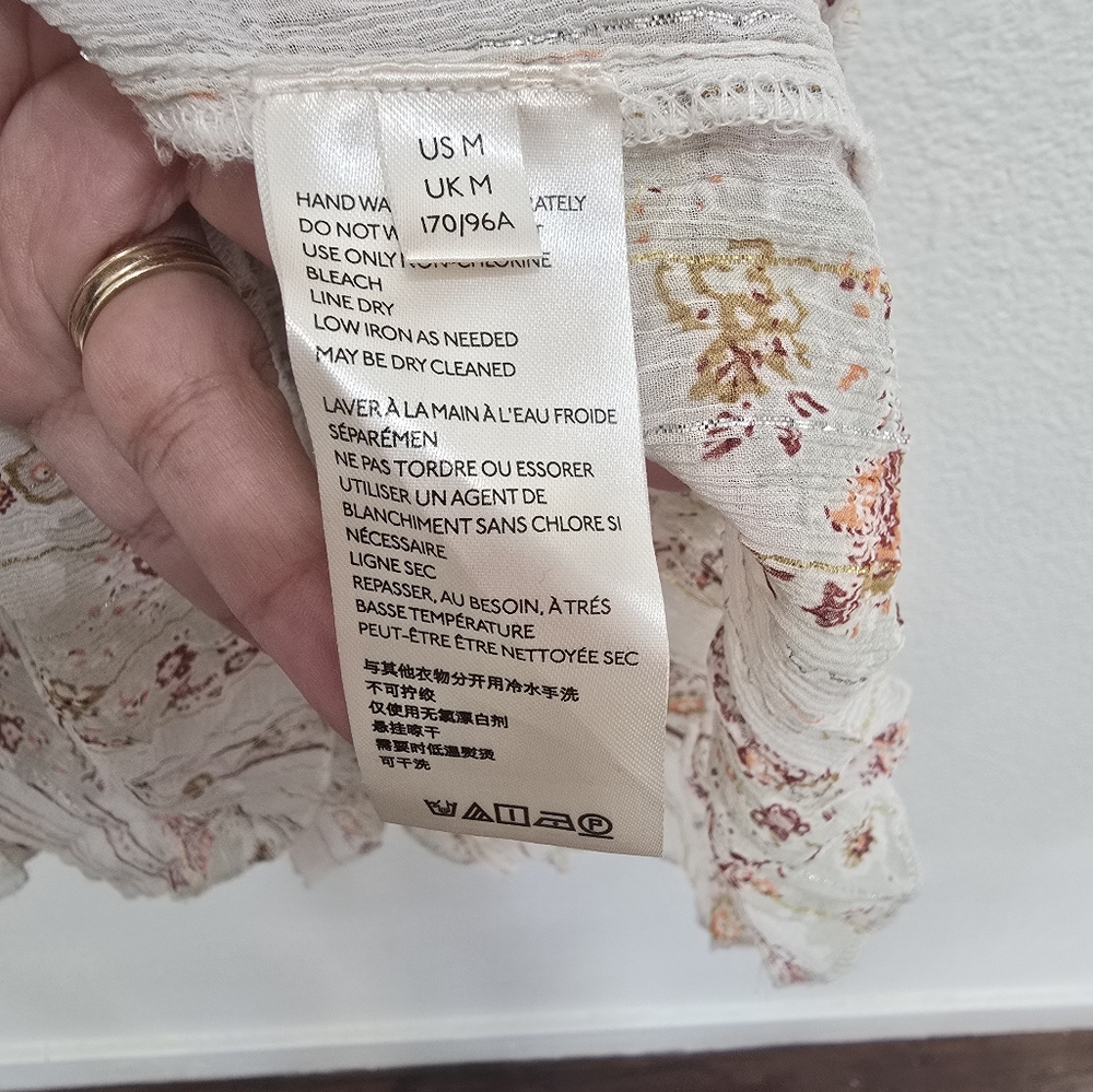 Bohemian Floral Dress with Pink Accents - Picture 4 of 5